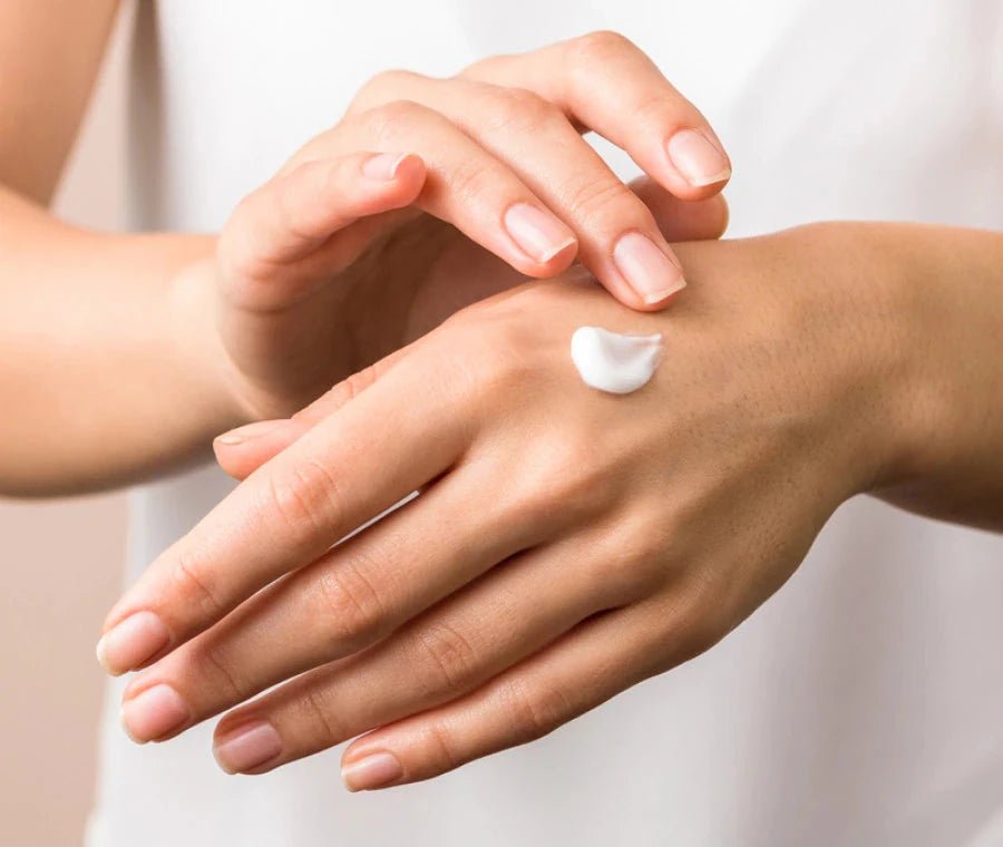 Trattamenti e Creme Mani Nutrienti, Protettive e Riparatrici - Farmacia Dottor Tili